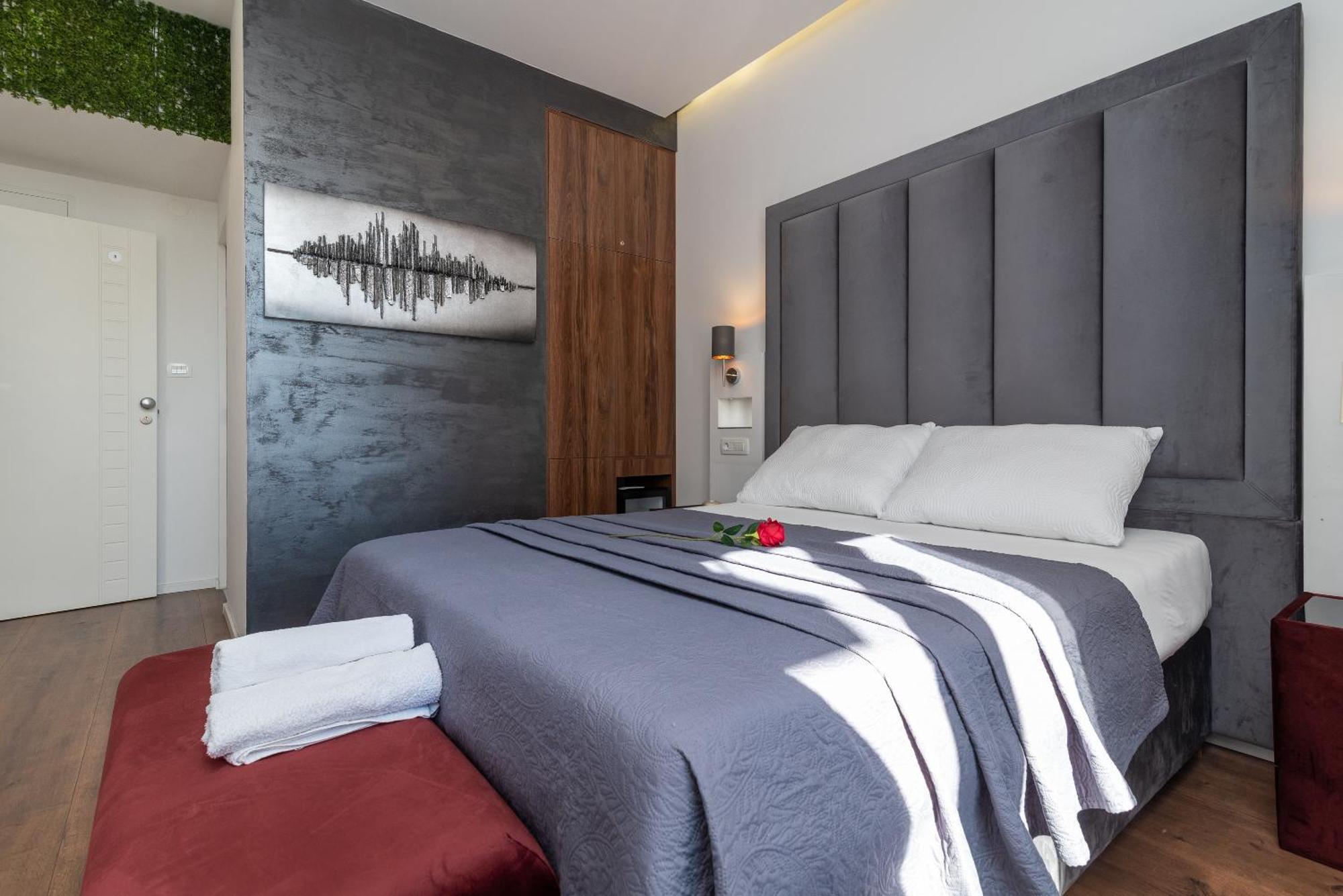 Antares Luxury Rooms 2 Сплит Екстериор снимка